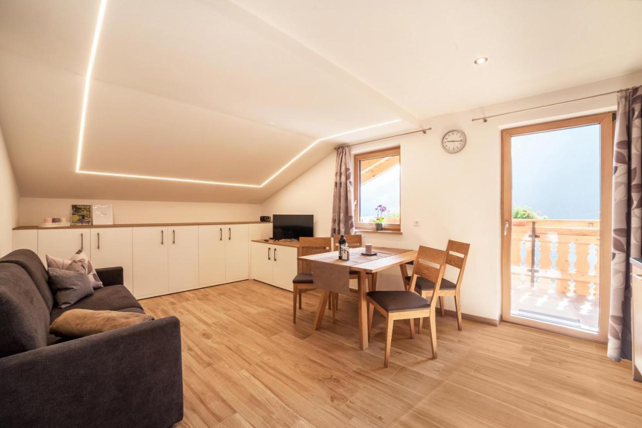 Innergasserhof Ferienwohnung Enzian San Martino In Passiria  Екстериор снимка